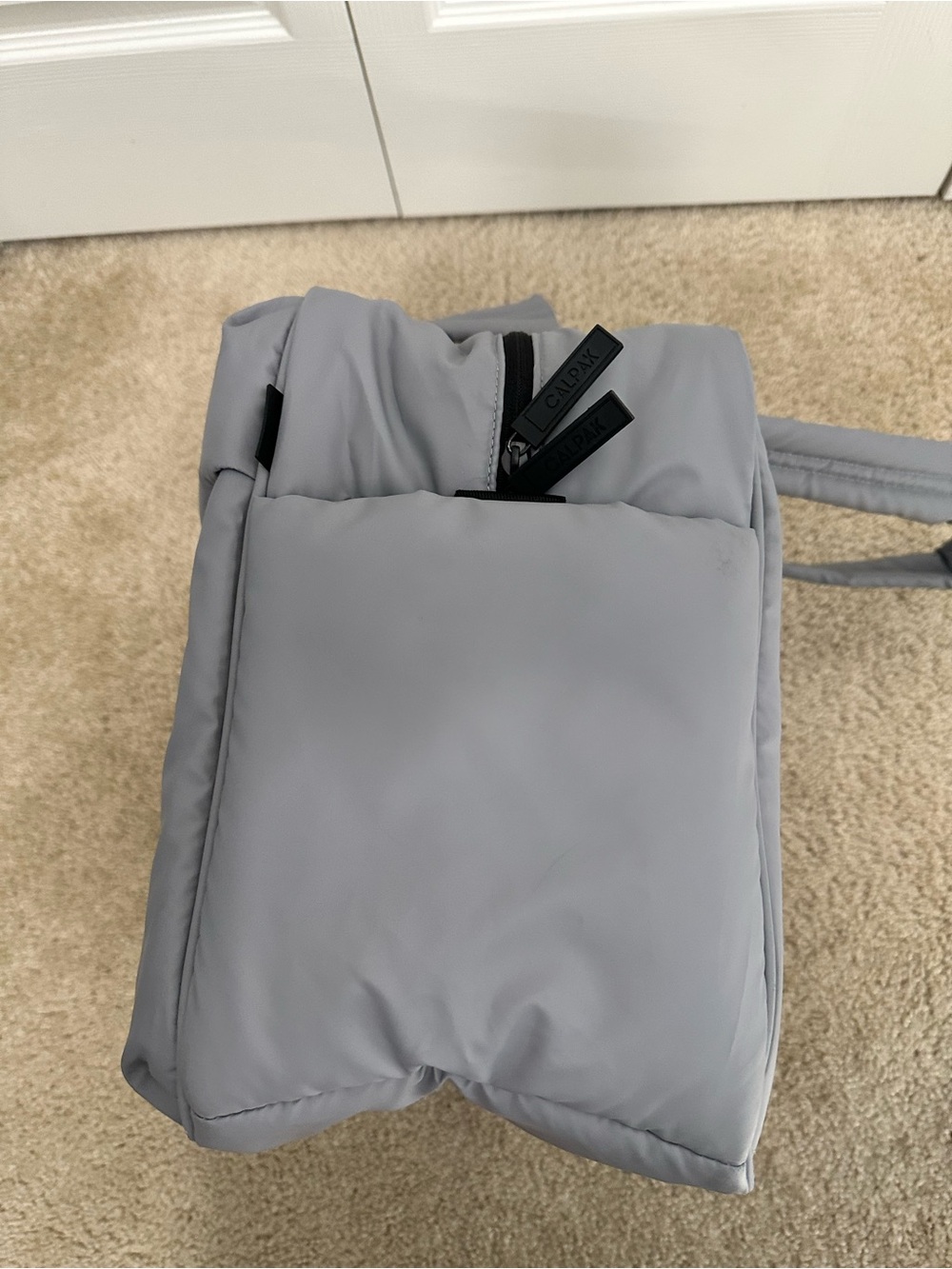 CALPAK Luka Duffel Travel Bag in Gray GUC Top Rated Travel Bag Retails $138 - Picture 7 of 15